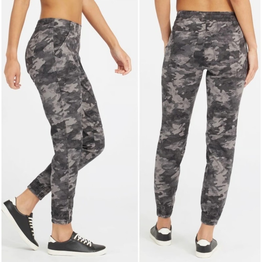 Spanx Cargo Jogger Pant Women's Medium Black/Gray Camo Stretch Twill Ankle Zip